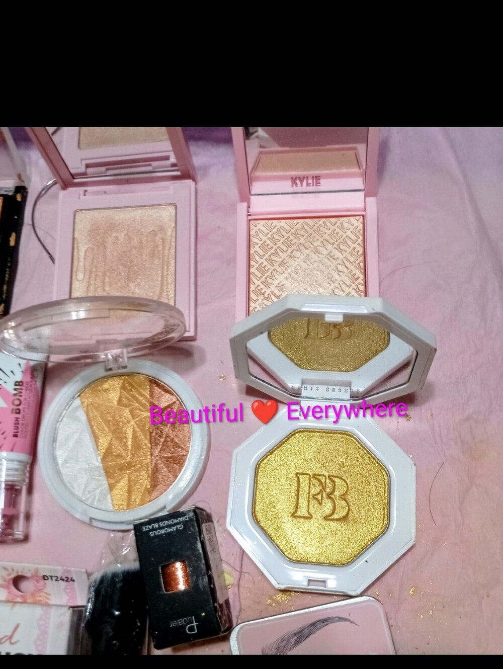 Makeup Bundle - Picture 5 of 7